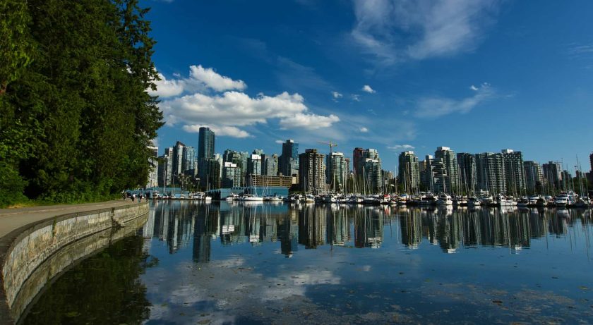 Ciudad de Vancouver explora integrar Bitcoin a su reserva y aceptarlo para pagos municipales